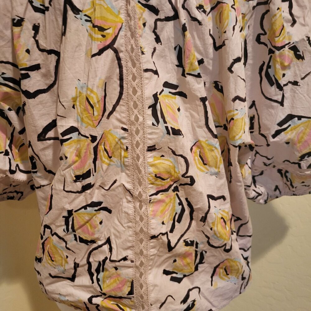 Velvet by Graham & Spencer Zoey Print top in Lilypad Print in Multi - Size M NWT - Picture 10 of 14